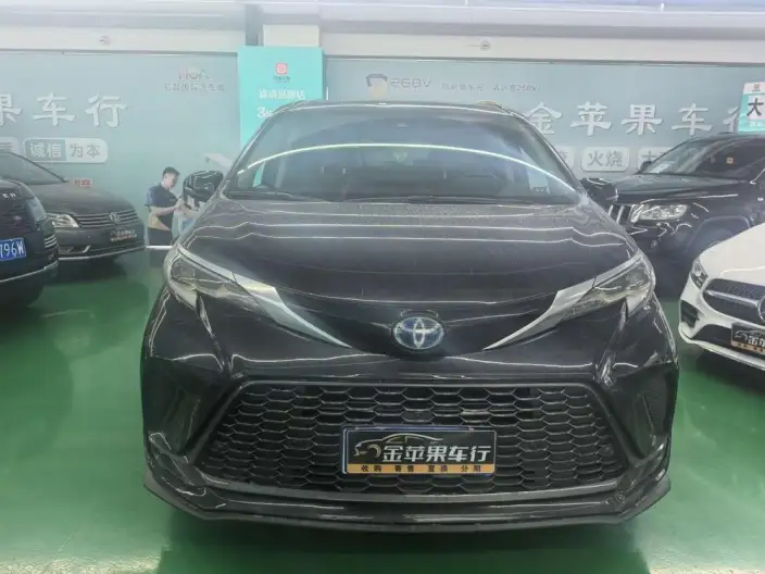 Granvia 2023 Model Intelligent Hybrid 2.5L Noble PLUS – фото 2