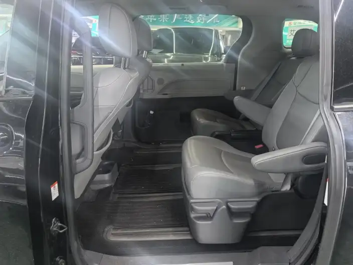 Granvia 2023 Model Intelligent Hybrid 2.5L Noble PLUS – фото 9