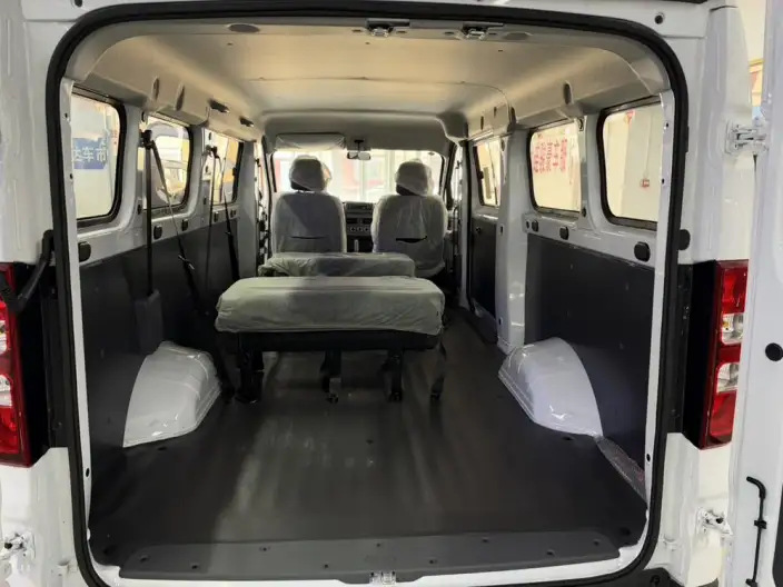 Wuling Yangguang 2026 Model 330km Passenger car Edition Comfort Model 6 seat – фото 10