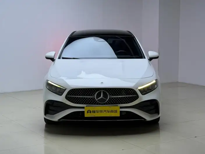 Mercedes-Benz A-class 2024 Model A 200 L Fashion Edition – фото 2