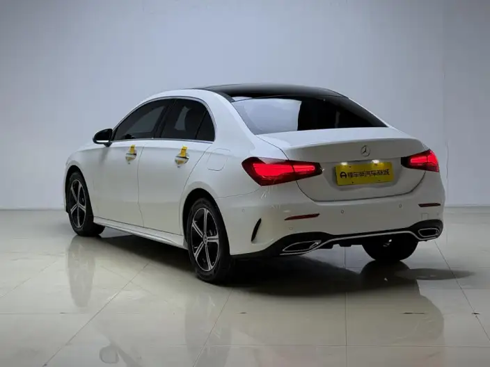 Mercedes-Benz A-class 2024 Model A 200 L Fashion Edition – фото 5