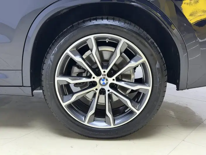 BMW X3 2023 Model xDrive30i Leading Model M Night Set – фото 9