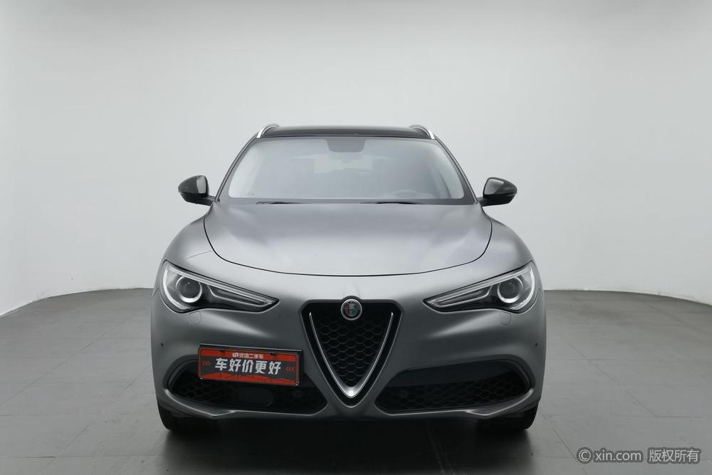 Alfa Romeo Stelvio 2017 2.0T 200HP Luxury