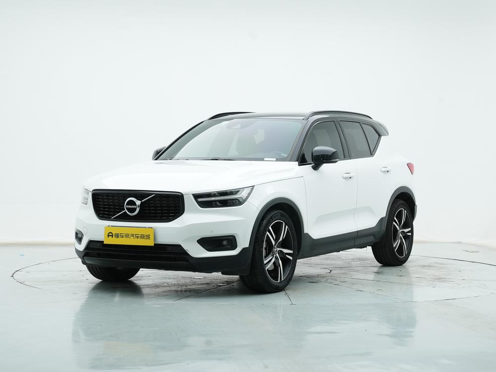 Volvo XC40 Модель 2020 года T4 4WD Smart Elegance Sports Edition