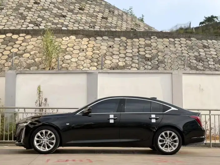 Cadillac CT5 2022 Model 28T Luxury Model Standard Edition – фото 3