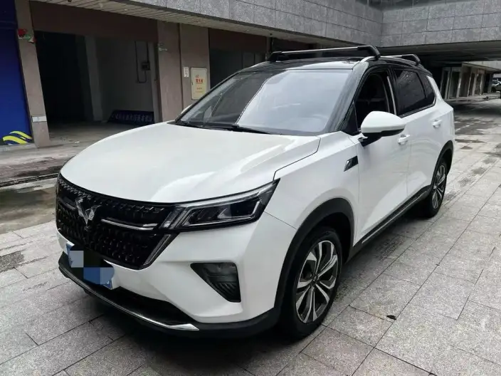 WULING Asta 2021 Model 1.5T Automatic Starlight Edition – фото 1