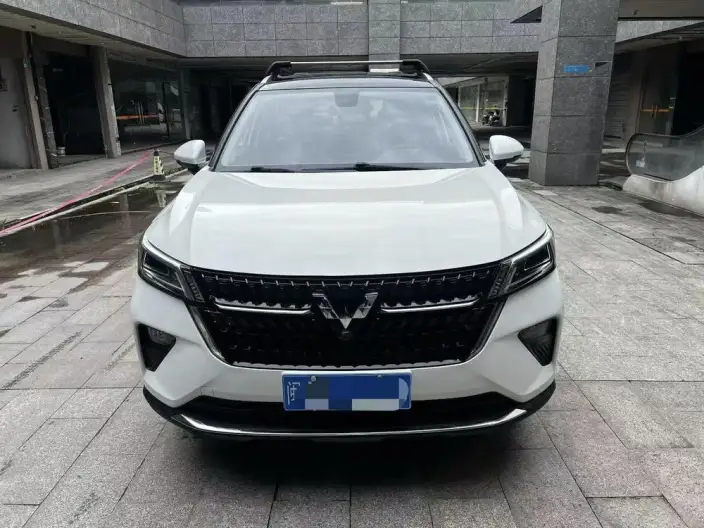 WULING Asta 2021 Model 1.5T Automatic Starlight Edition – фото 2