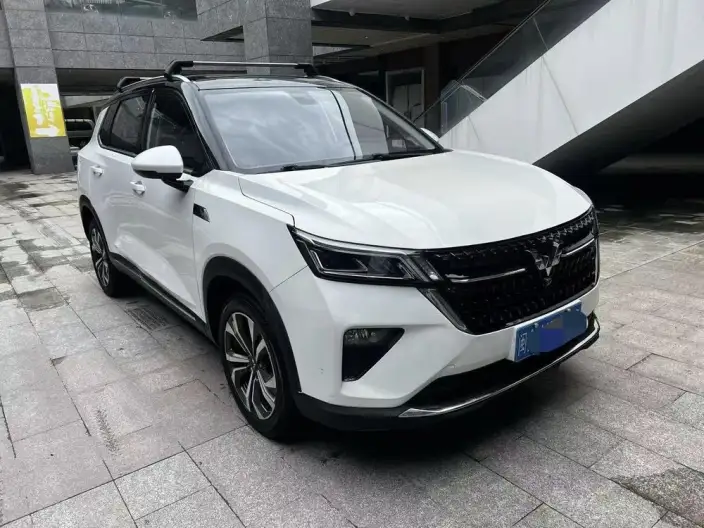 WULING Asta 2021 Model 1.5T Automatic Starlight Edition – фото 3