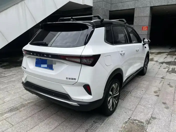 WULING Asta 2021 Model 1.5T Automatic Starlight Edition – фото 6