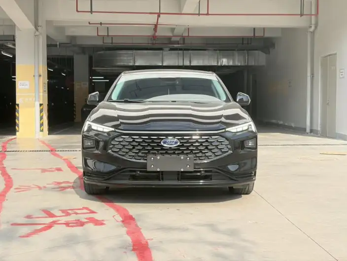 Ford Mondeo 2022 Model Facelift EcoBoost 245 Luxury Model – фото 2