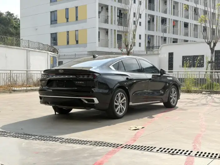 Ford Mondeo 2022 Model Facelift EcoBoost 245 Luxury Model – фото 6