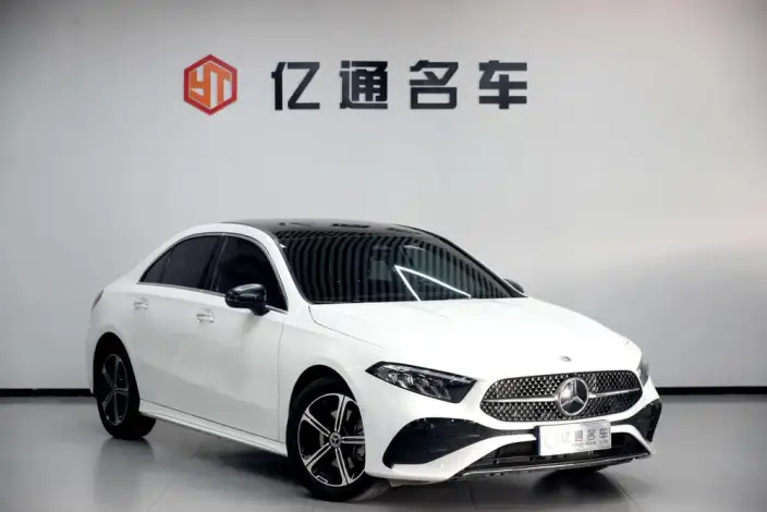 Mercedes-Benz A-class 2025 Model A 200 L Fashion Edition – фото 3