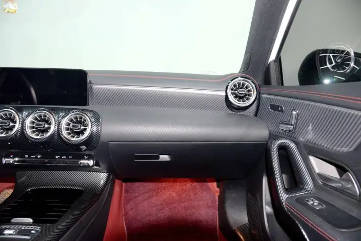 Mercedes-Benz A-class 2025 Model A 200 L Fashion Edition – фото 10