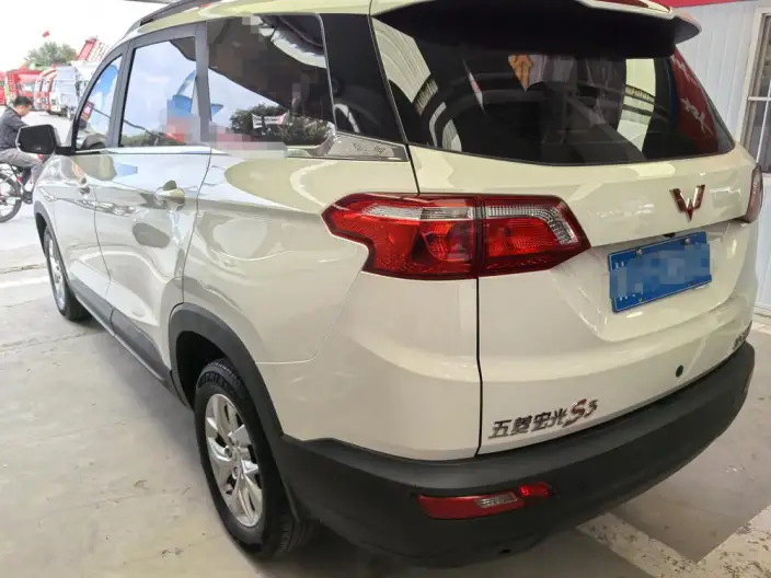 Wuling Hongguang S3 2019 Model 1.5L Manual Comfort Model China VI – фото 4
