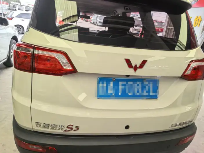 Wuling Hongguang S3 2019 Model 1.5L Manual Comfort Model China VI – фото 5
