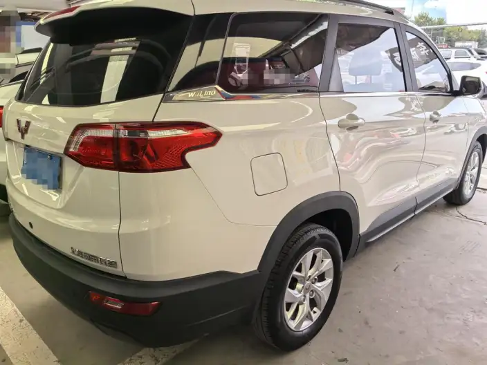 Wuling Hongguang S3 2019 Model 1.5L Manual Comfort Model China VI – фото 6