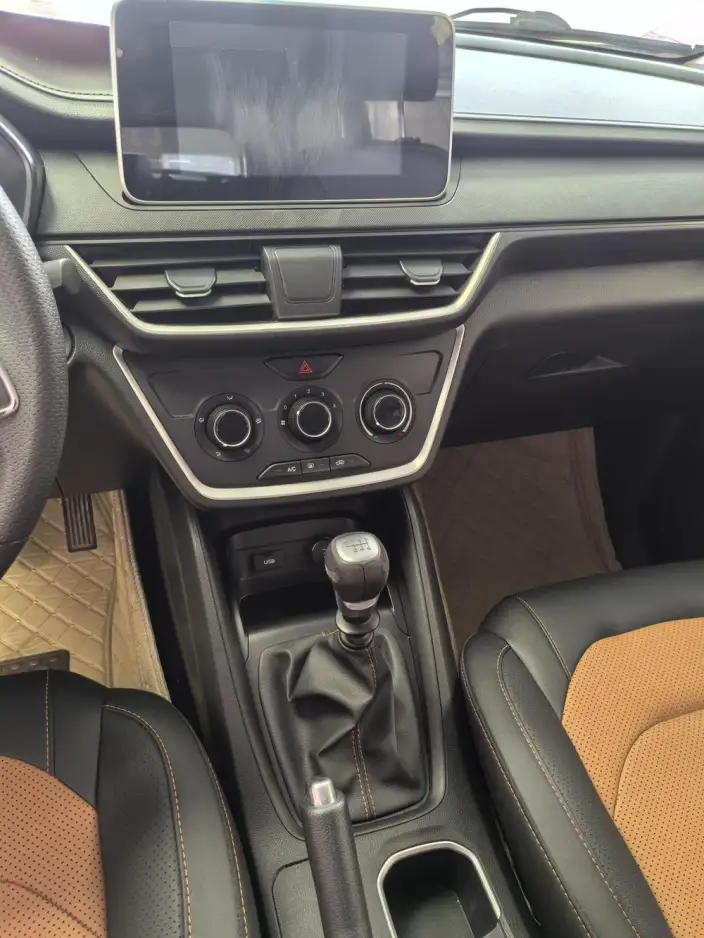Wuling Hongguang S3 2019 Model 1.5L Manual Comfort Model China VI – фото 9
