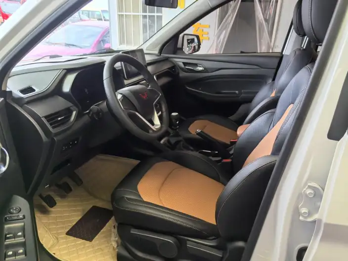 Wuling Hongguang S3 2019 Model 1.5L Manual Comfort Model China VI – фото 10