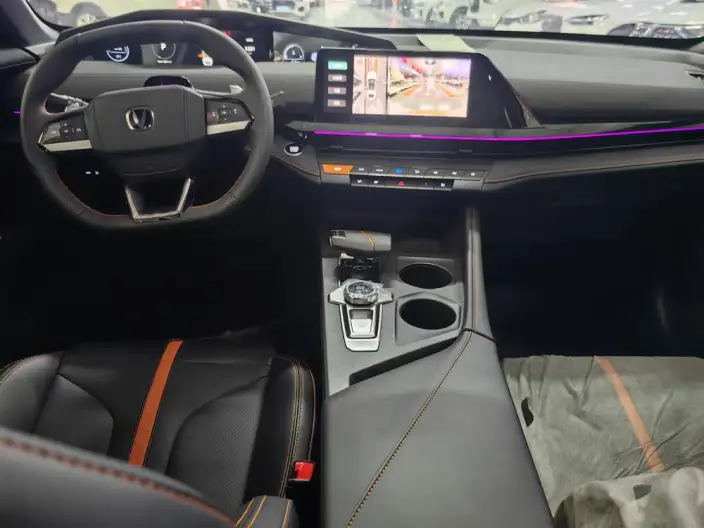 Changan UNI-V 2025 Model 1.5T 500Bar Exclusive Model – фото 7