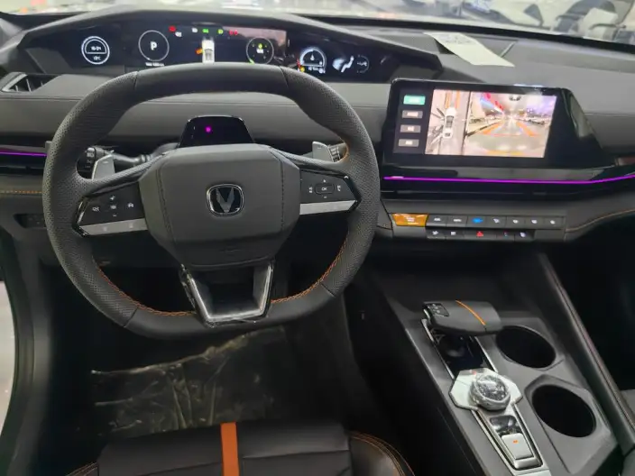 Changan UNI-V 2025 Model 1.5T 500Bar Exclusive Model – фото 9