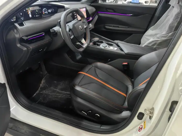Changan UNI-V 2025 Model 1.5T 500Bar Exclusive Model – фото 10