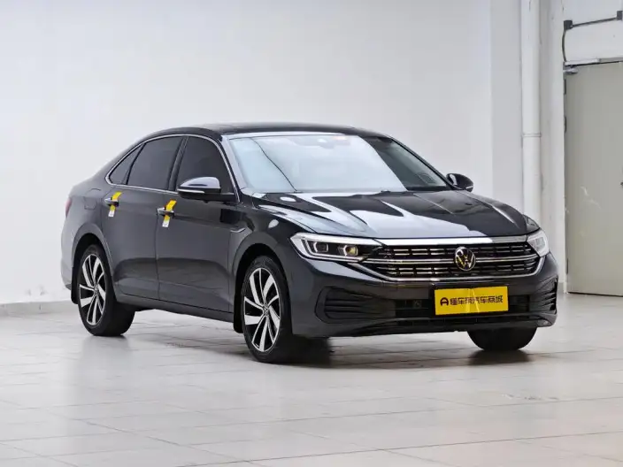 Volkswagen Sagitar 2023 Model 300TSI DSG Beyond Edition – фото 3