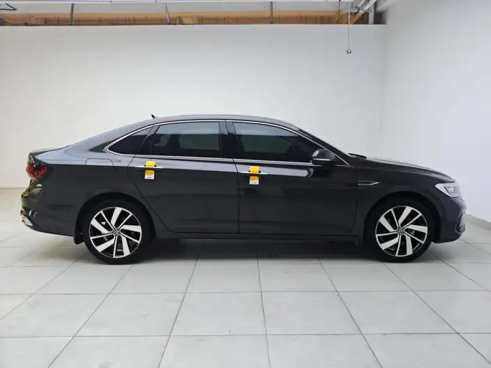 Volkswagen Sagitar 2023 Model 300TSI DSG Beyond Edition – фото 8