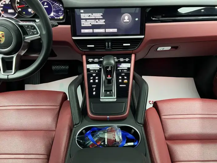Cayenne 2019 Model Cayenne 3.0T – фото 5