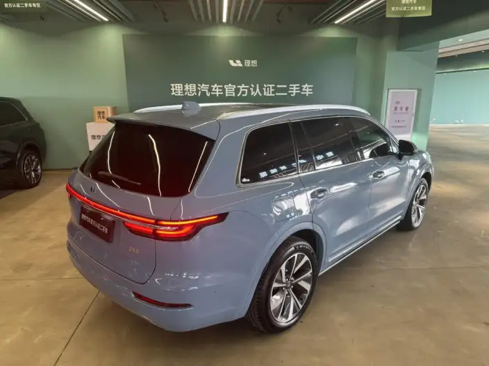 Li Auto ONE 2021 Model Extended Range 6 seat Edition – фото 4