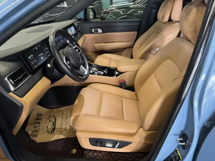 Li Auto ONE 2021 Model Extended Range 6 seat Edition – фото 10