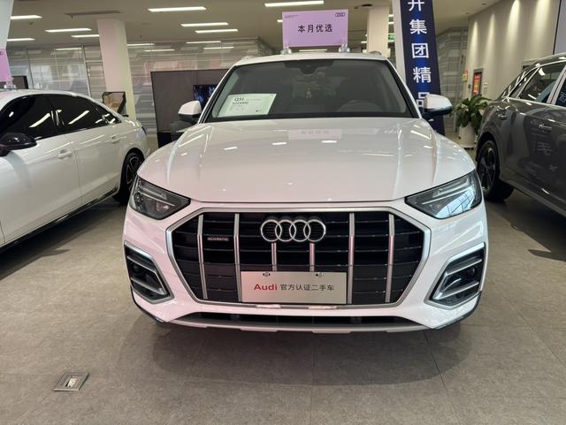 Audi Q5L 2022 Modi f ied 40T Luxury Elegance – фото 2