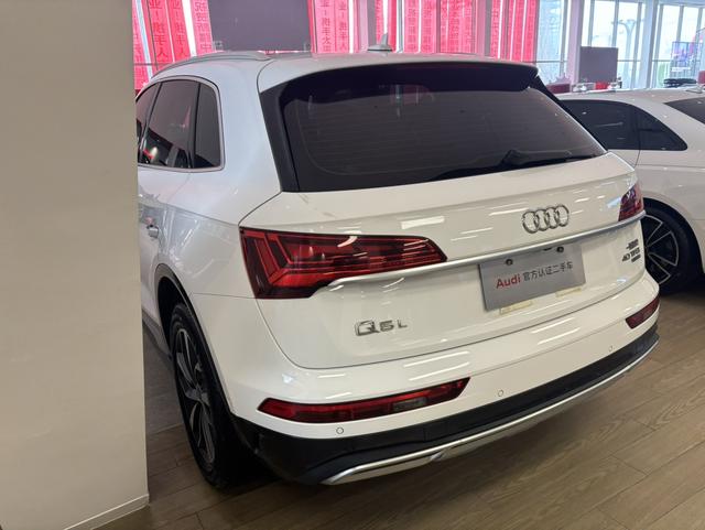 Audi Q5L 2022 Modi f ied 40T Luxury Elegance – фото 18