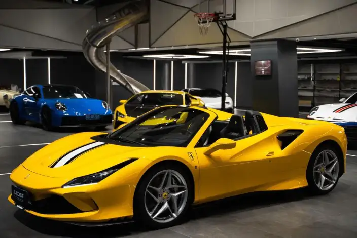 Ferrari F8 2020 Model Spider 3.9T V8