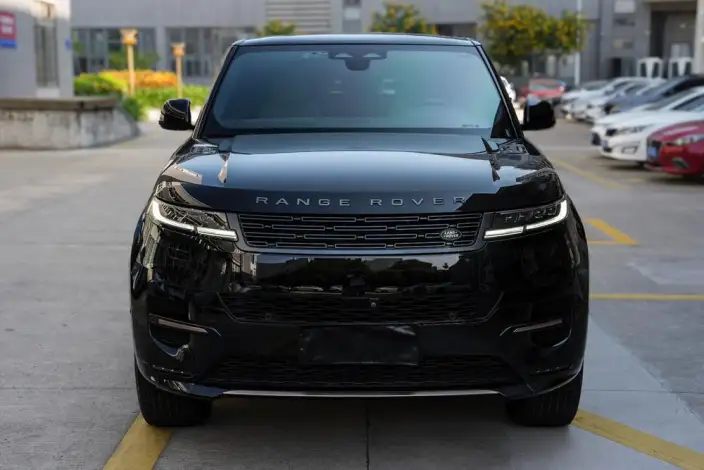 Range Rover Sport 2023 Model 3.0 L6 DYNAMIC SE – фото 2