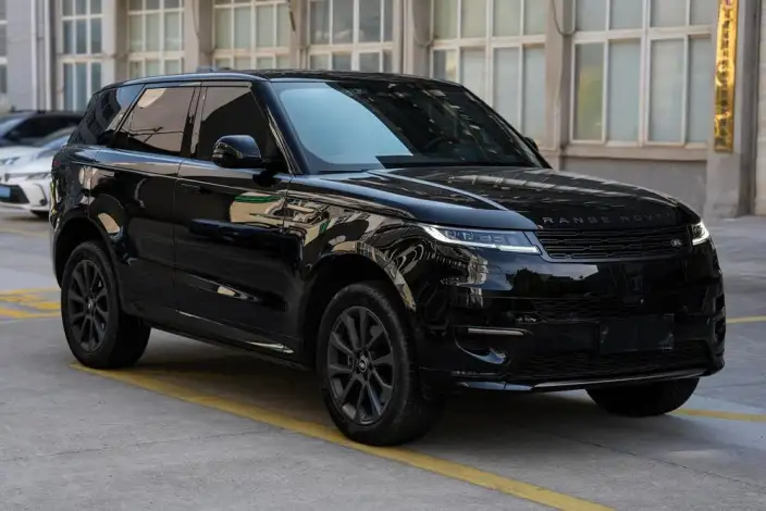 Range Rover Sport 2023 Model 3.0 L6 DYNAMIC SE – фото 3