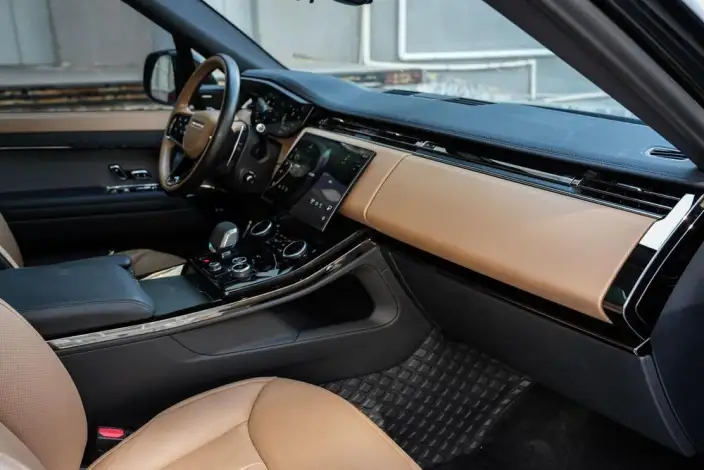 Range Rover Sport 2023 Model 3.0 L6 DYNAMIC SE – фото 10