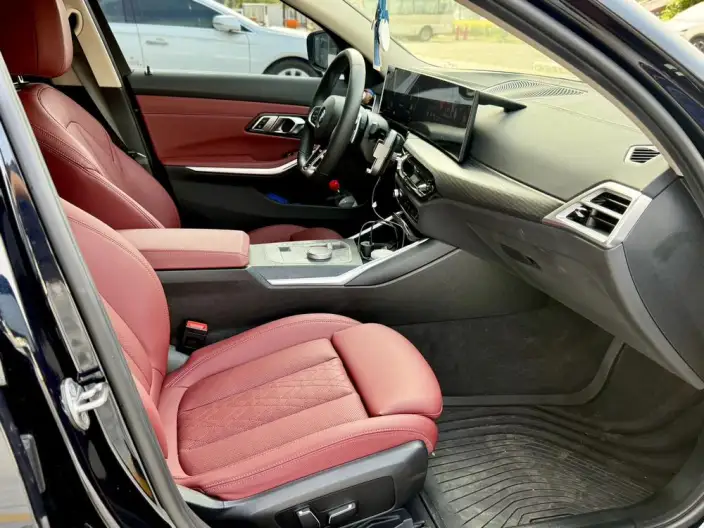 BMW 3 Series 2025 Model 325Li M Sports Set – фото 7