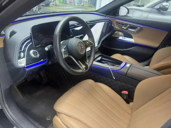 Mercedes-Benz E-Class 2024 Model E 300 L Luxury Model sedan – фото 8