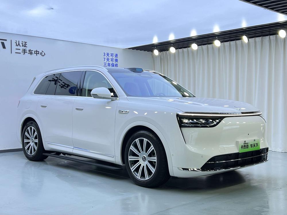 AITO M8 2025 Model Range Extender Max+ 5 мест 4WD Edition 192-канальный Lidar