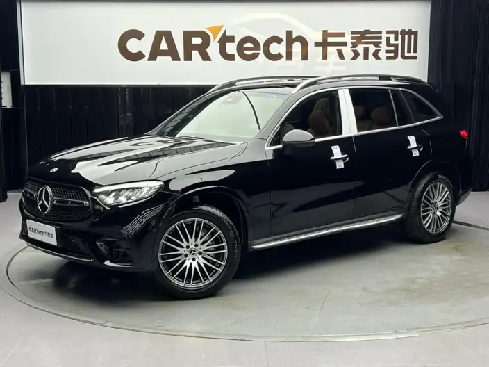 Mercedes-Benz GLC 2024 Model Facelift GLC 300 L 4MATIC Dynamic Model 5 seat – фото 1
