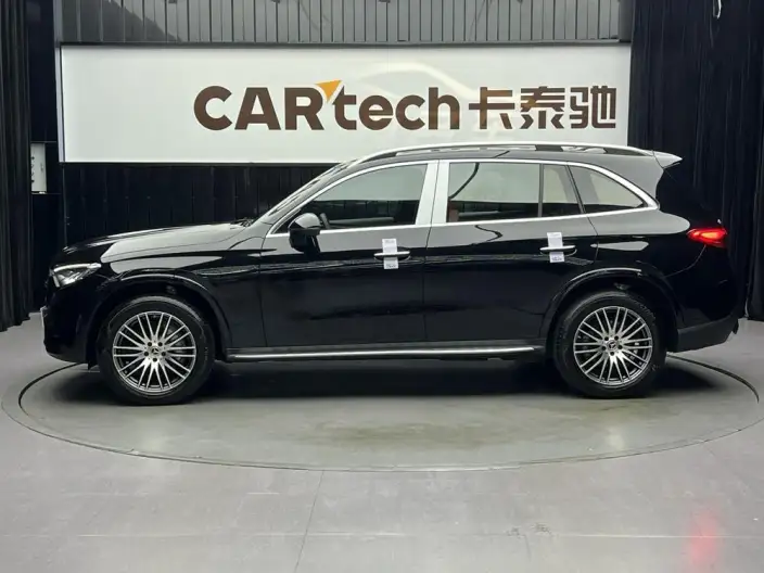 Mercedes-Benz GLC 2024 Model Facelift GLC 300 L 4MATIC Dynamic Model 5 seat – фото 4