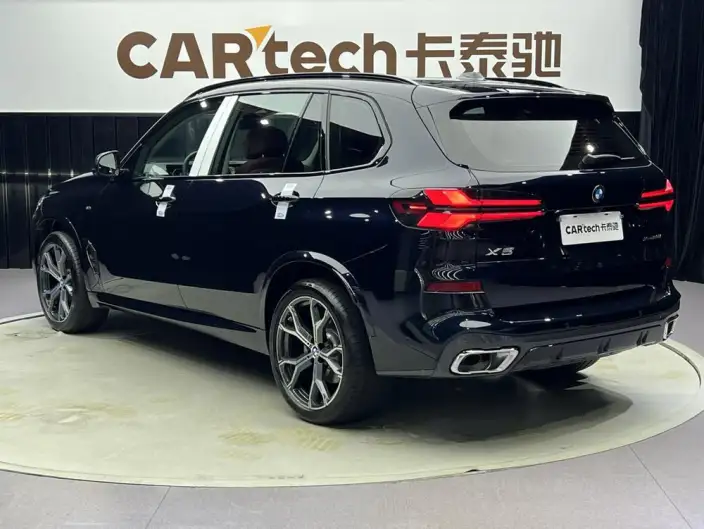 BMW X5 2026 Model xDrive30Li Exclusive Model M Sports Night Set – фото 4