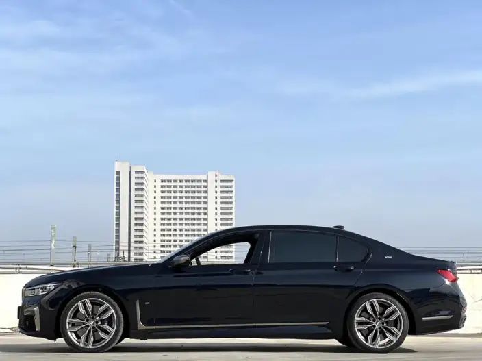 BMW 7 Series 2019 Model M760Li xDrive V12 Sports Set – фото 4