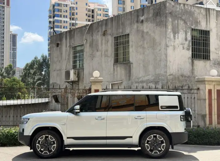 Titan 7 PHEV 2025 Model 200KM 2WD Max Edition