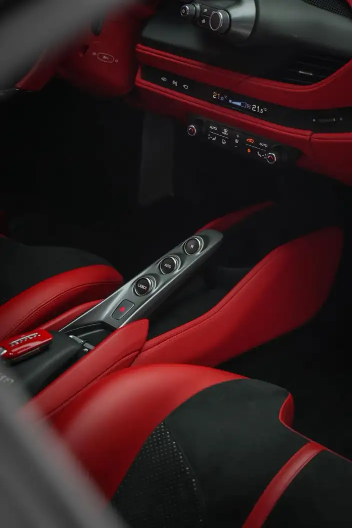 Ferrari F8 2019 Model Tributo 3.9T V8 – фото 8