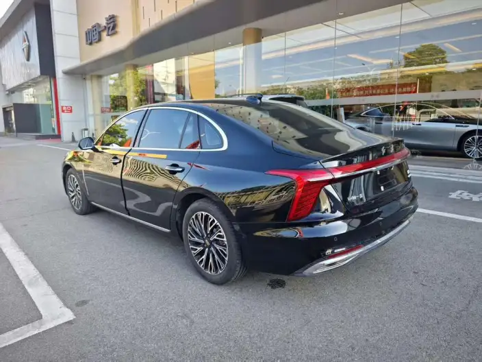 Hongqi H5 2025 Model 2.0T Automatic Flag Enjoy Edition – фото 4