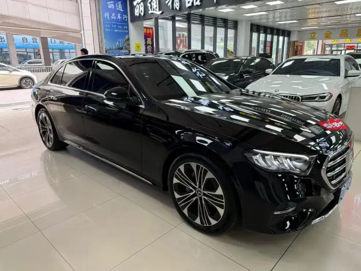 Mercedes-Benz E-Class 2025 Model E 300 L Luxury Model sedan – фото 3