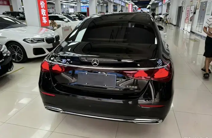 Mercedes-Benz E-Class 2025 Model E 300 L Luxury Model sedan – фото 5
