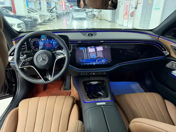 Mercedes-Benz E-Class 2025 Model E 300 L Luxury Model sedan – фото 7