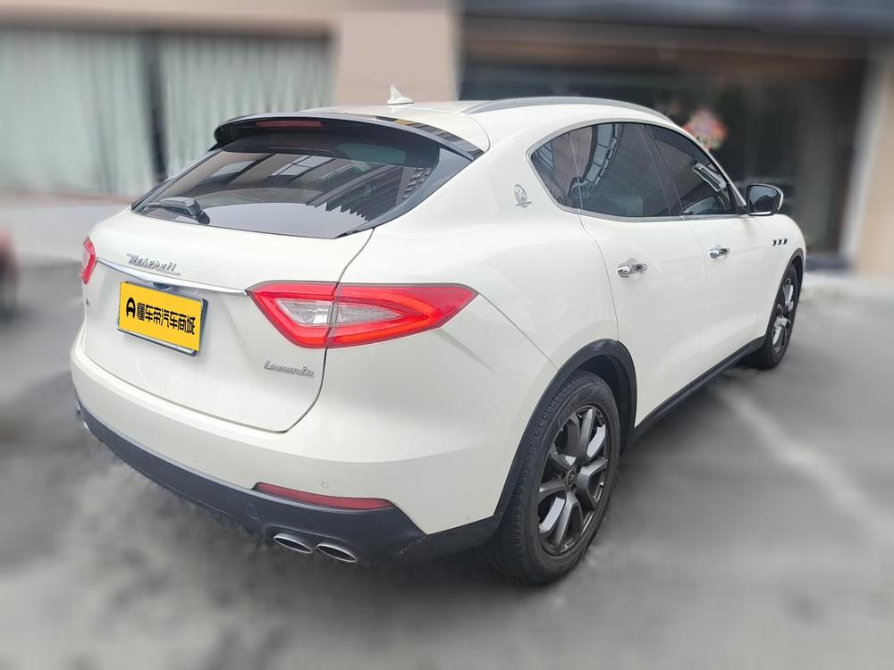 Levante 2019 3.0T 350Hp Standard Edition Country VI